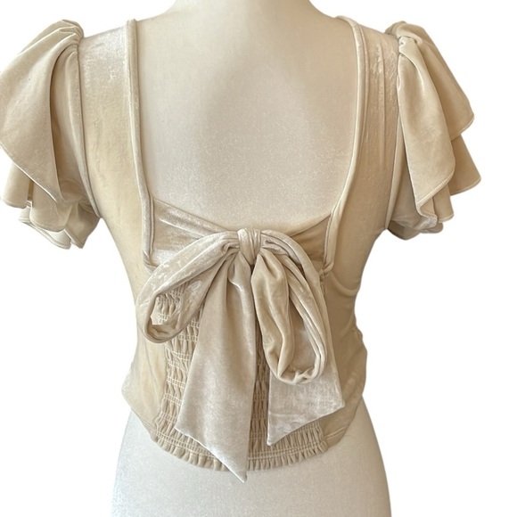 Evolutionary Elegant Ivory Cream Puff Sleeve Top Size Medium - Picture 5 of 6